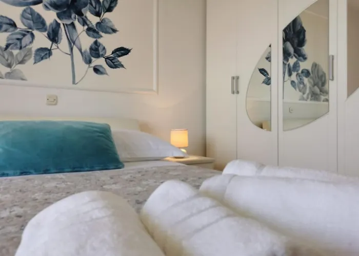 Appartamento & Bedroom D&m2 Makarska