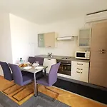 & Bedroom D&m2 Μακάρσκα