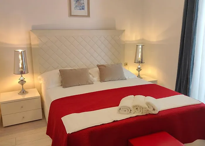 & Bedroom D&m2 *